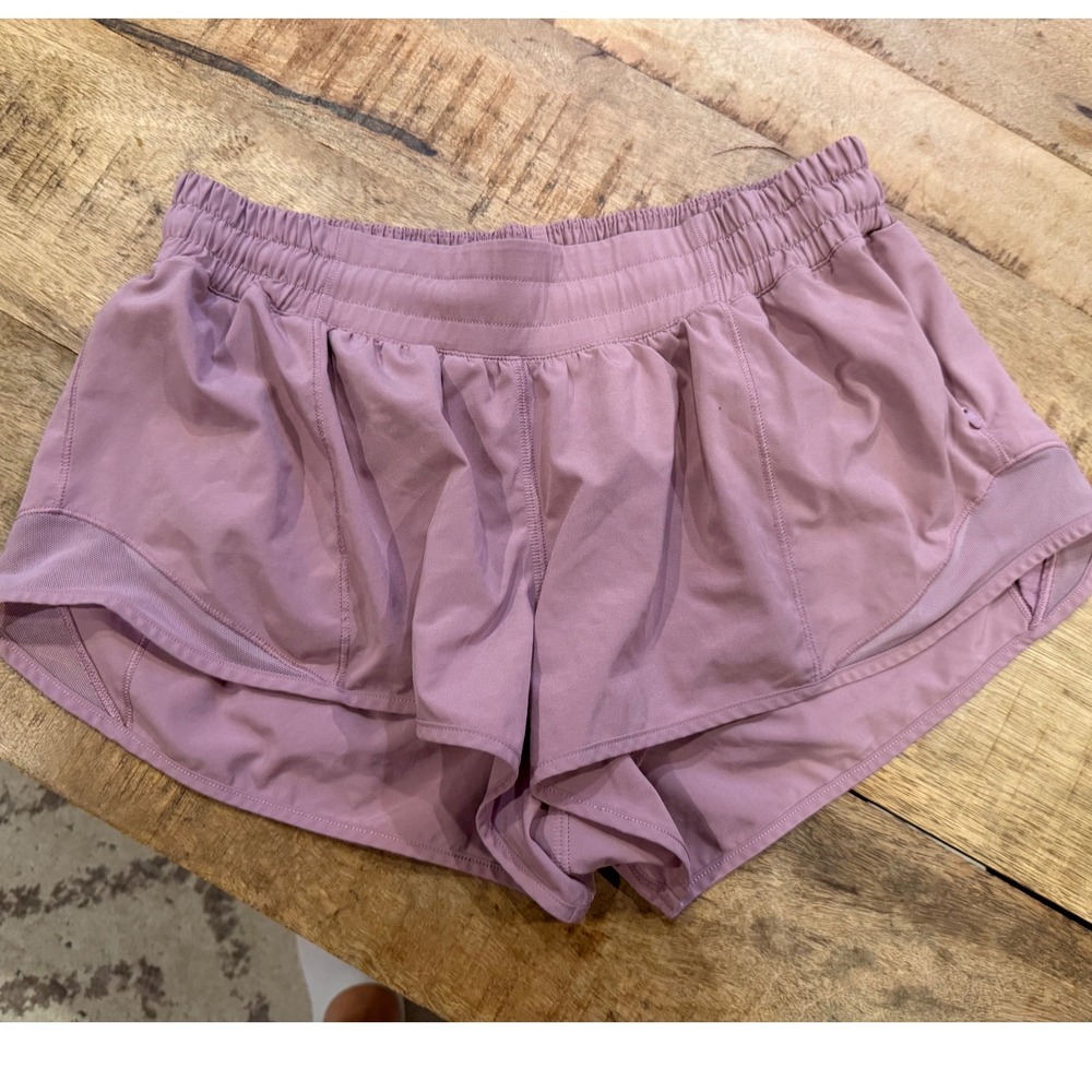 Lululemon Hotty Hot High-Rise Lined Short Size 8



 Size 8